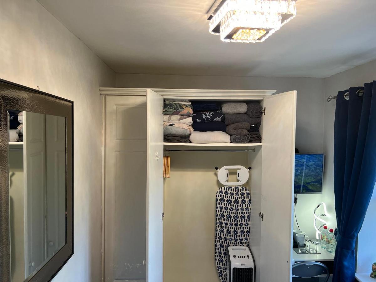 Dublin Double Room Exterior photo